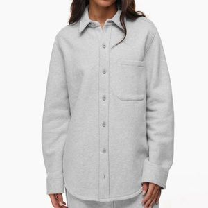 Aritzia TNA Cozy Fleece Boyfriend Shirt